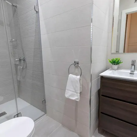 Recien Reformado Junto A Metro San Mames شقة